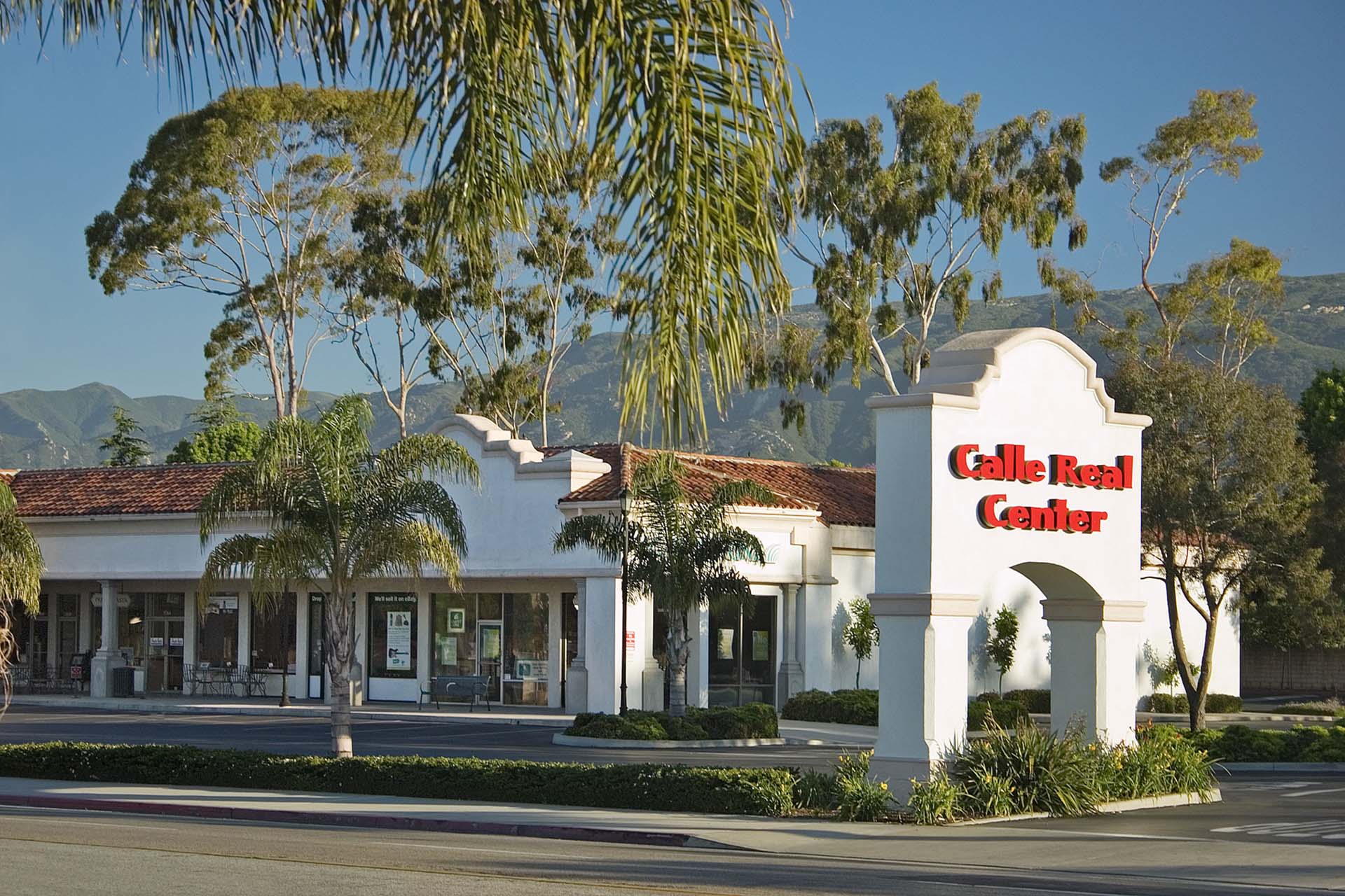 Calle Real Center commercial property.