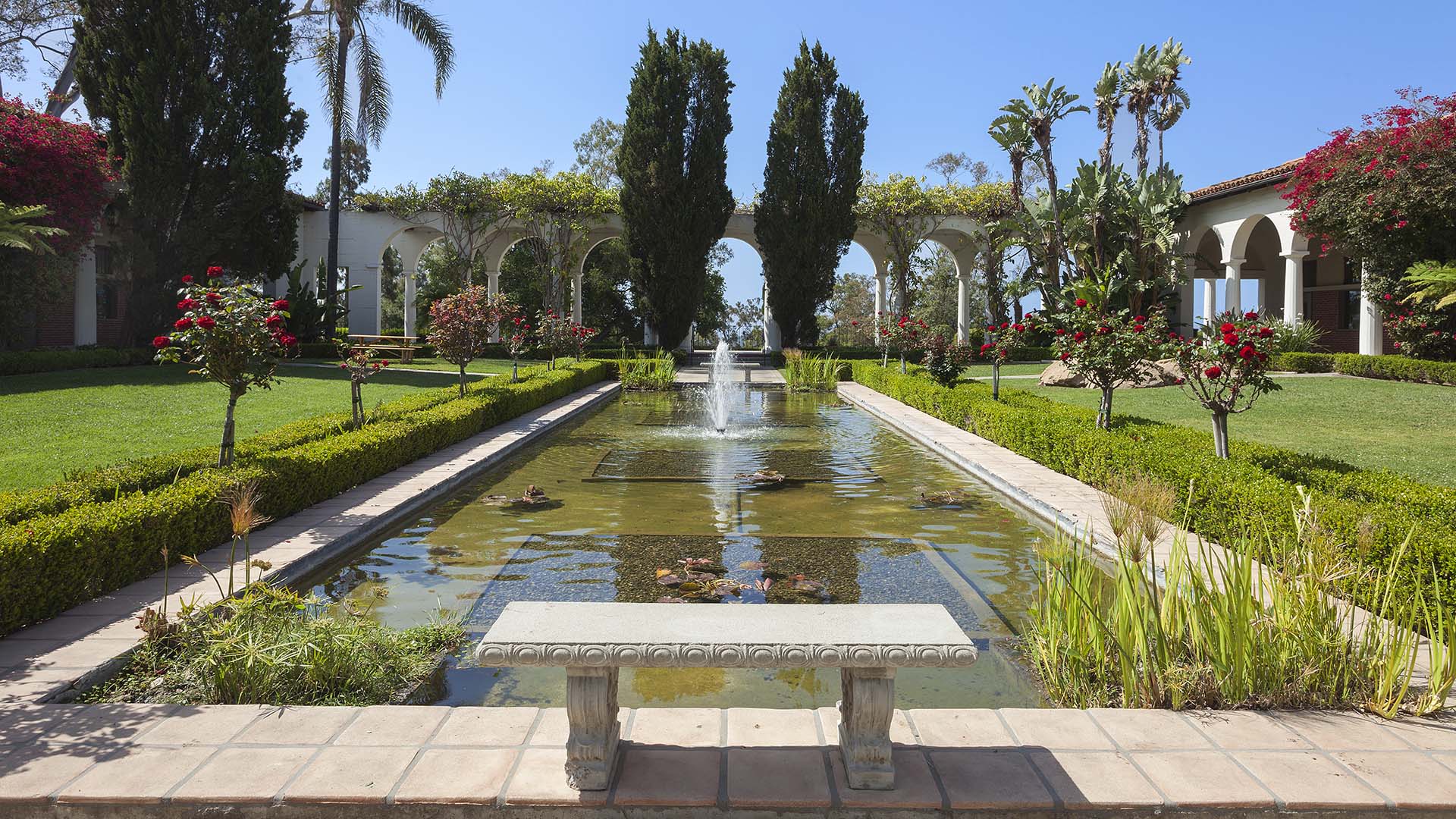 Riviera Park commercial property with pond and fountain.